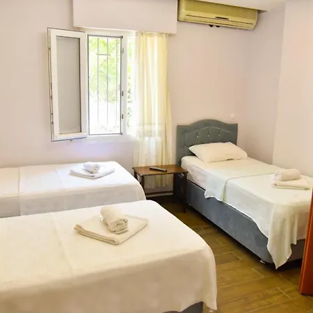 Balim Sultany Oda ve Kahvaltı 4*